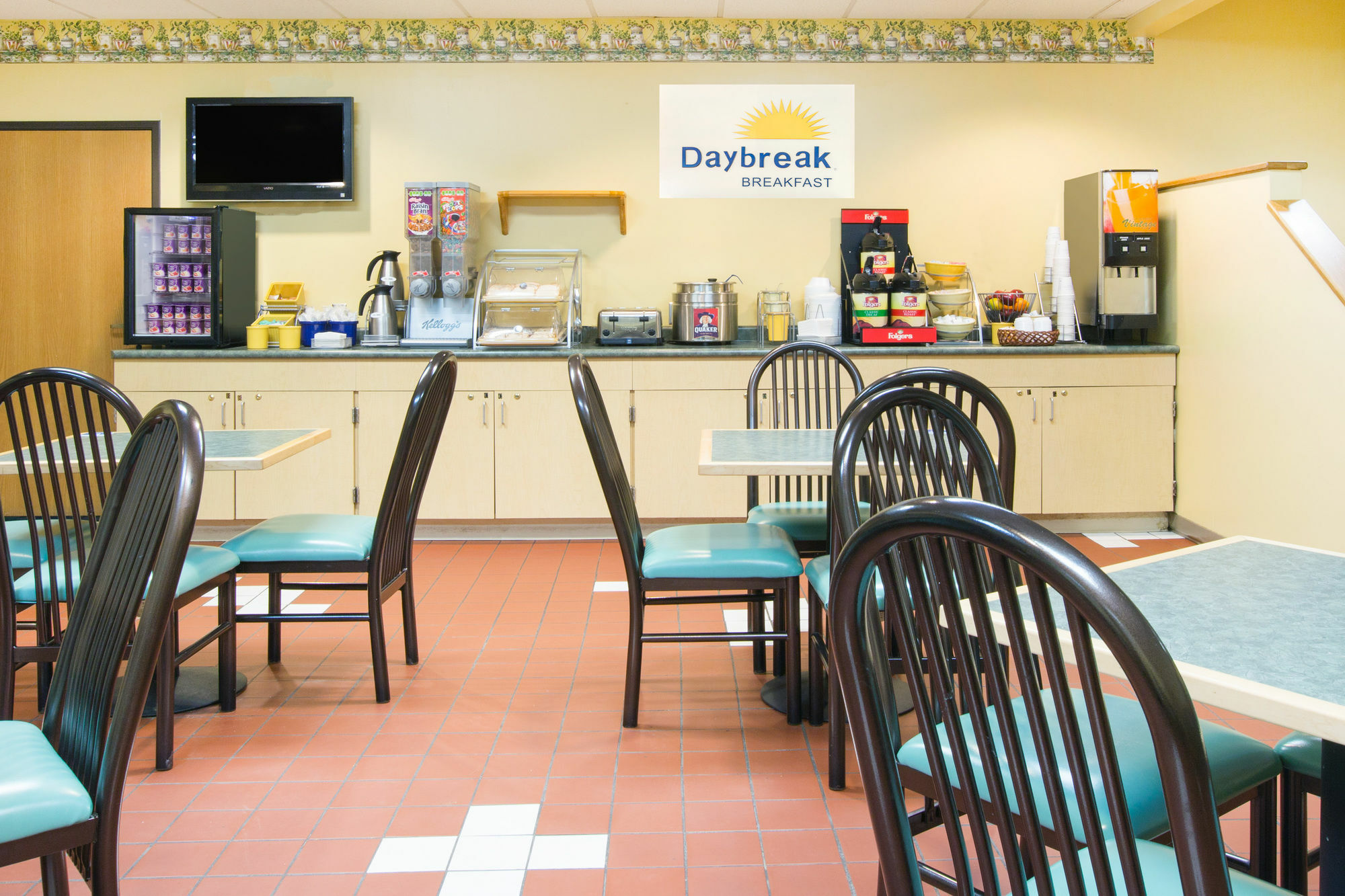 Days Inn & Suites By Wyndham Bridgeport - Clarksburg Extérieur photo